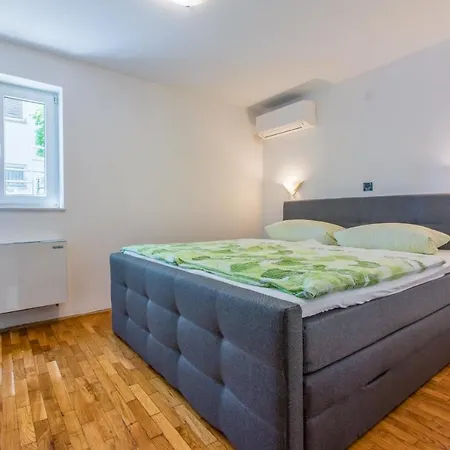 Apartment Stepusin